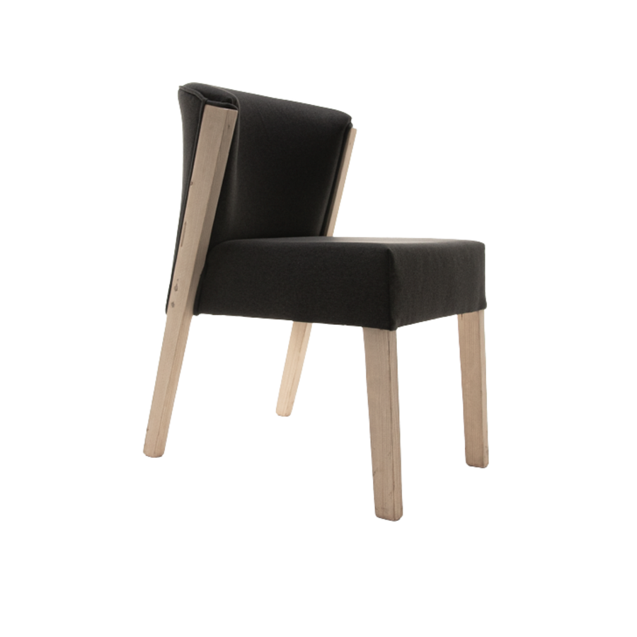 Mooi River Chair - Cubo - 19 Raven